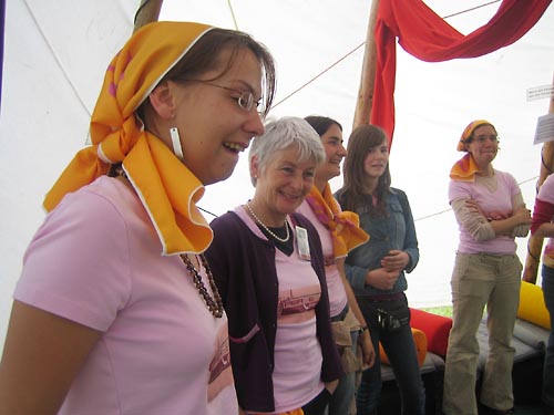 girl-peacecamp_06_51