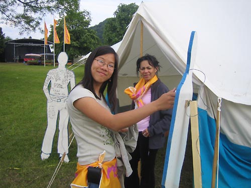 girl-peacecamp_06_54